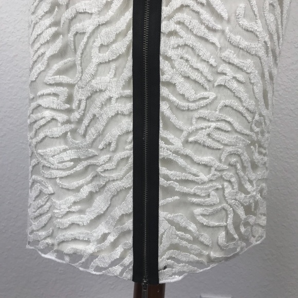 BCBG Max Azria Irisa Embroidered Pencil Skirt SK21 - Picture 9 of 9